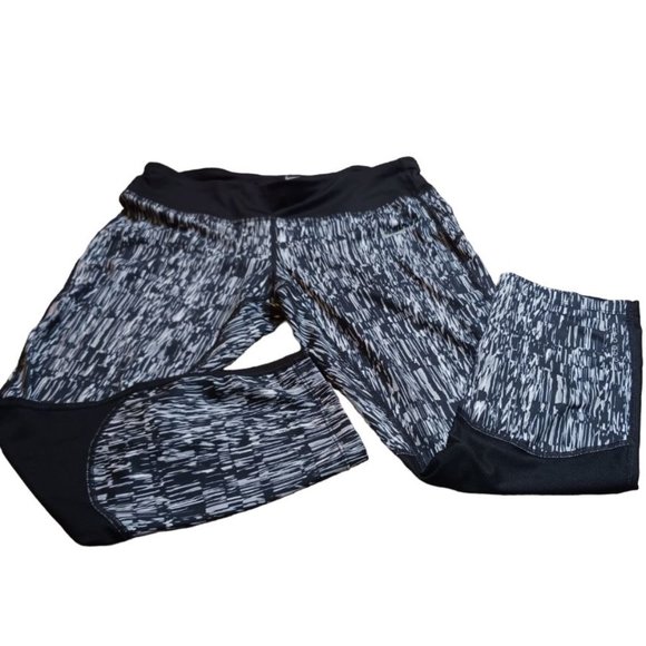 Nike Dri Fit Power Print Capri Leggings  Size L - Picture 7 of 13